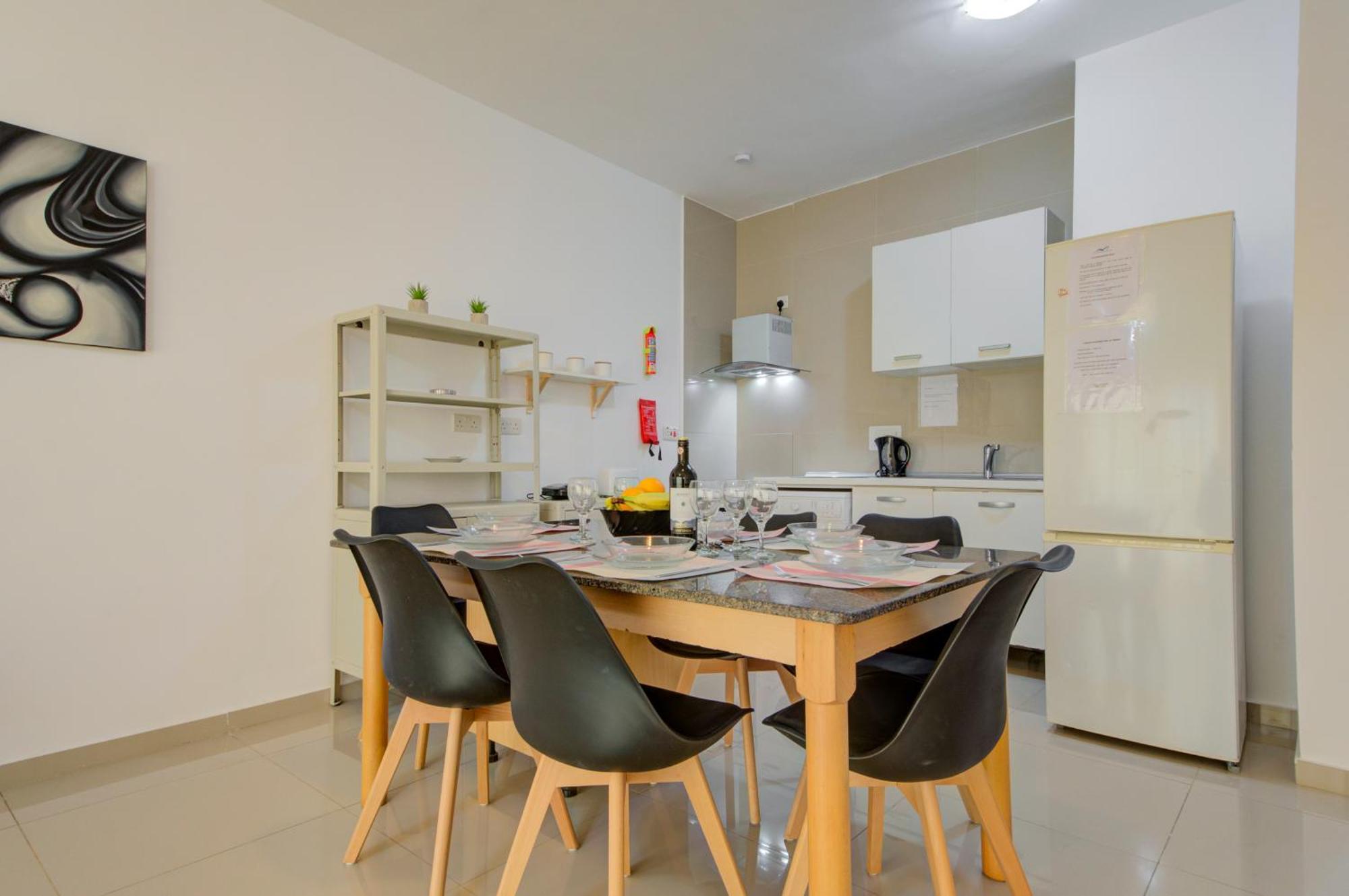 Cityscape And Penthouses By Shortletsmalta Apartment