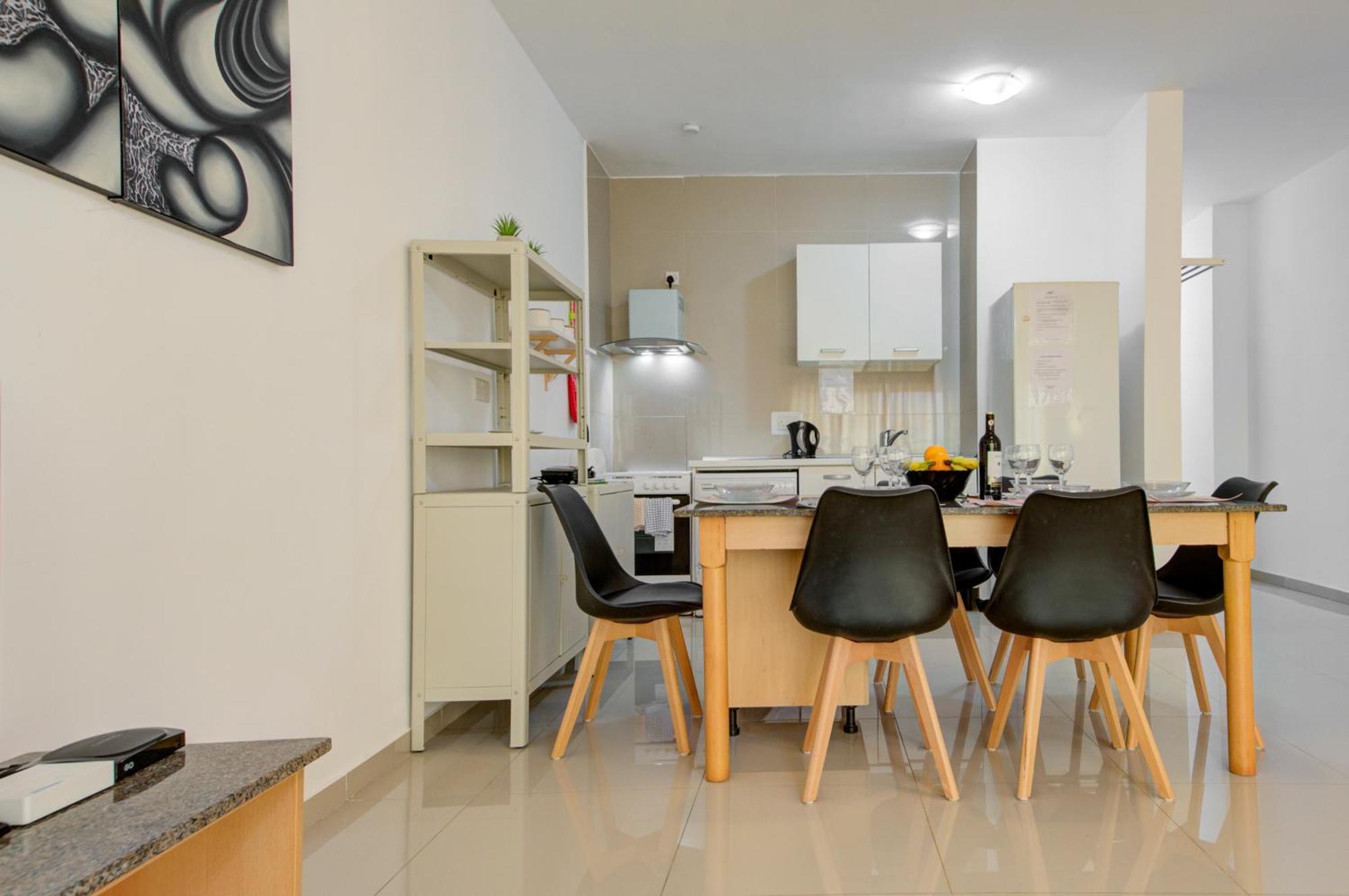 Cityscape And Penthouses By Shortletsmalta Apartment