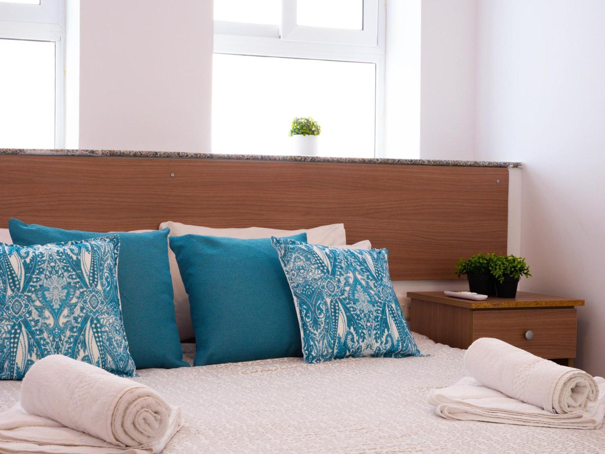 Apartment Cityscape And Penthouses By Shortletsmalta *
